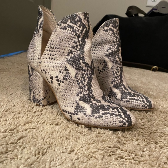 Steve Madden Snakeskin Boot - Picture 2 of 4